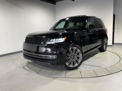 2025 Land Rover Range Rover P400 SE