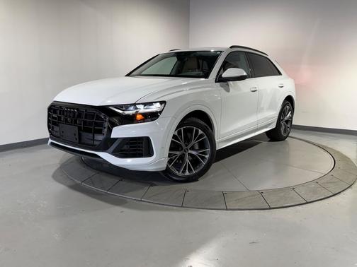 2022 Audi Q8 55 Premium