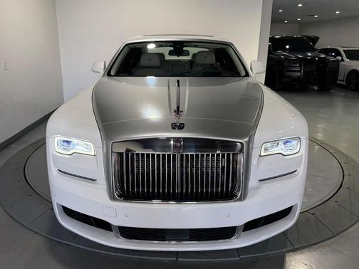2018 Rolls-Royce Ghost Sedan