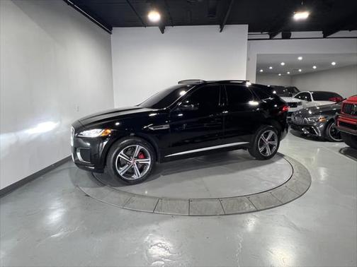 2019 Jaguar F-PACE S