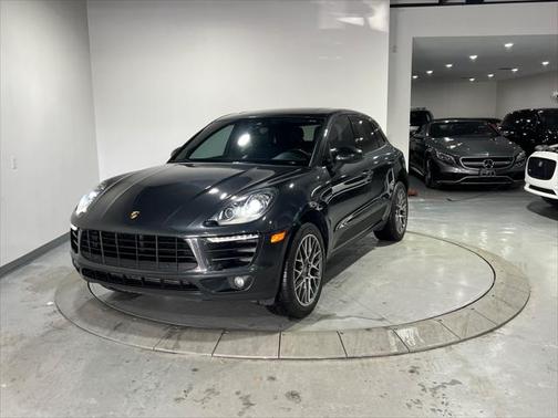 2018 Porsche Macan Base