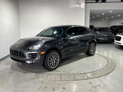 2018 Porsche Macan Base