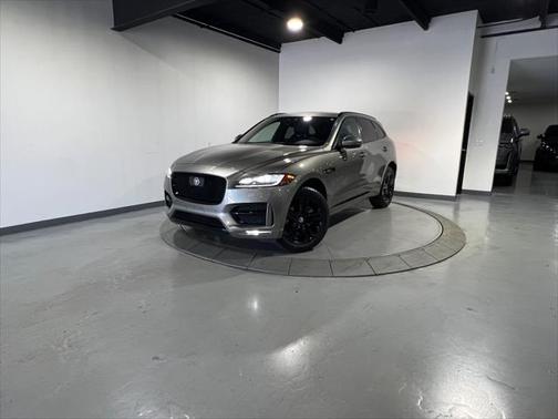 2019 Jaguar F-PACE 30t R-Sport