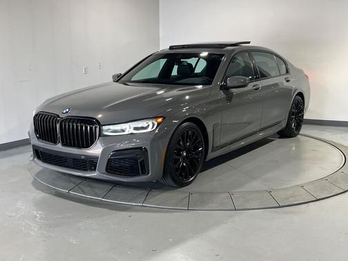 2022 BMW 740 i xDrive