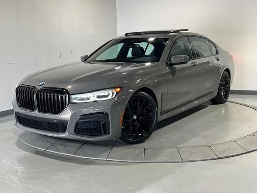 2022 BMW 740 i xDrive