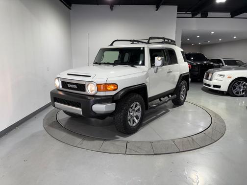 2014 Toyota FJ Cruiser Base