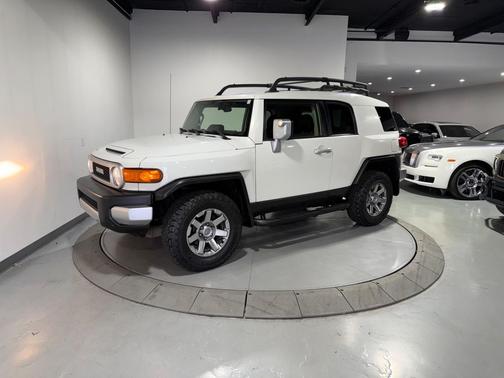 2014 Toyota FJ Cruiser Base