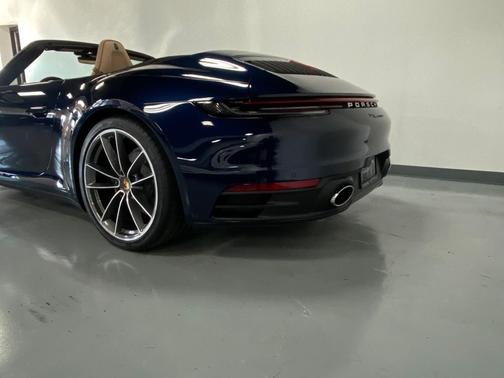 2020 Porsche 911 Carrera
