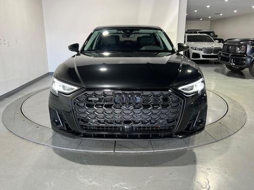 2023 Audi A8 L 55 TFSI quattro Tiptronic