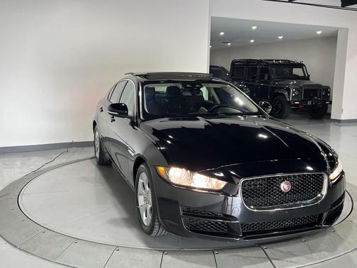 2018 Jaguar XE 25t