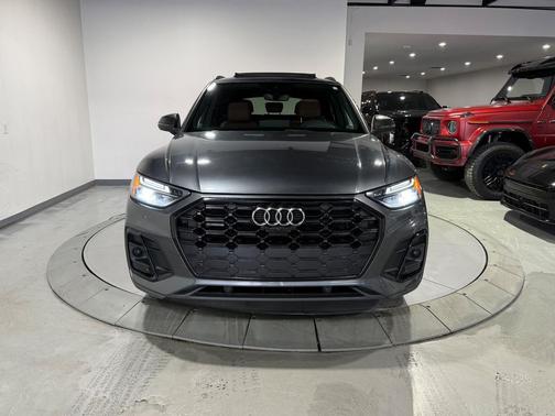 2022 Audi Q5 45 S line Premium Plus