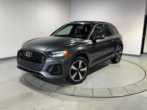 2022 Audi Q5 45 S line Premium Plus