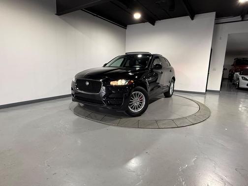 2017 Jaguar F-PACE 35t