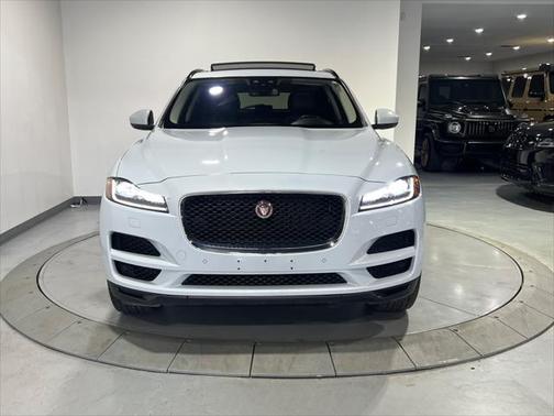 2018 Jaguar F-PACE 25t Prestige