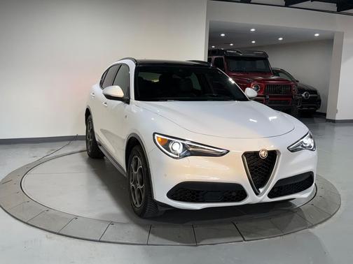 2022 Alfa Romeo Stelvio Ti