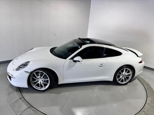 2015 Porsche 911 Carrera