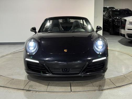 2017 Porsche 911 Carrera