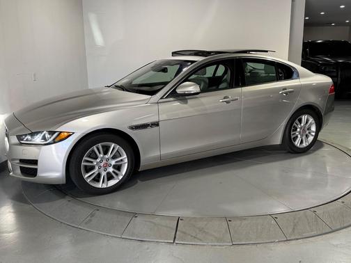 2017 Jaguar XE 20d Premium