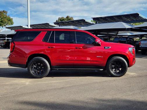 2024 GMC Yukon 4WD AT4