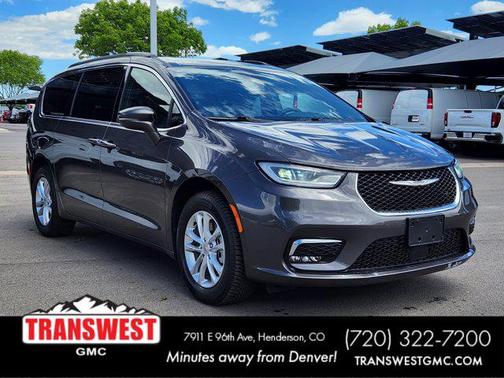 2022 Chrysler Pacifica Touring AWD