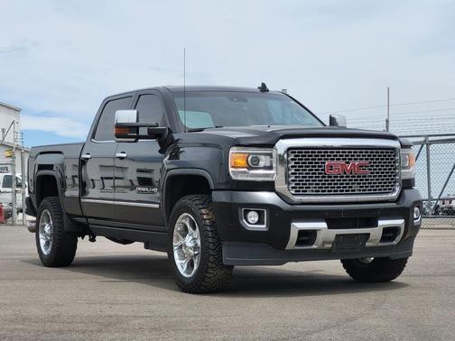 Onyx Black 2015 GMC Sierra 2500 Denali