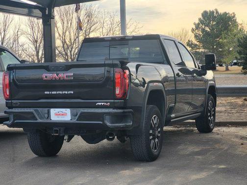2023 GMC Sierra 2500 AT4