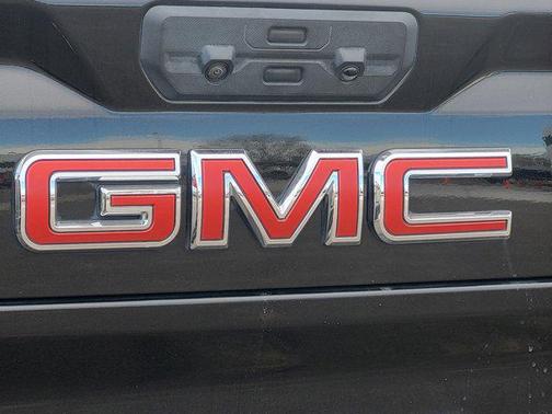 2023 GMC Sierra 2500 AT4
