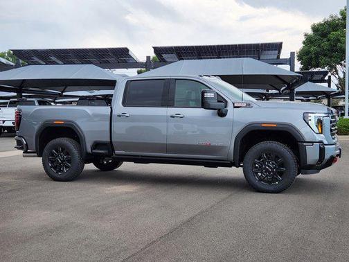 2025 GMC Sierra 2500 AT4