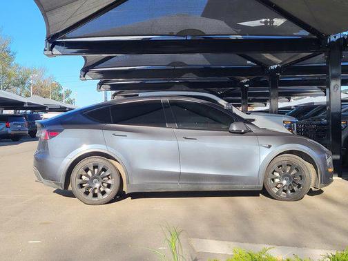 2020 Tesla Model Y PERFORMANCE