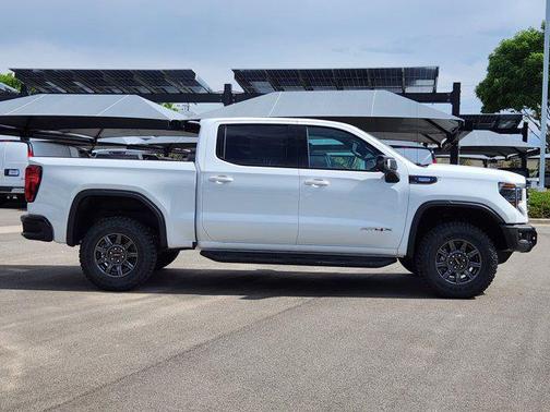 2025 GMC Sierra 1500 AT4X