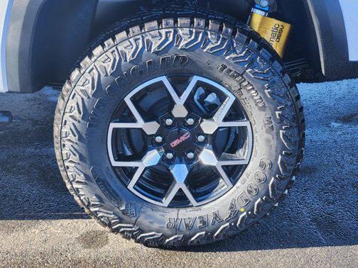 2026 GMC Canyon AT4X