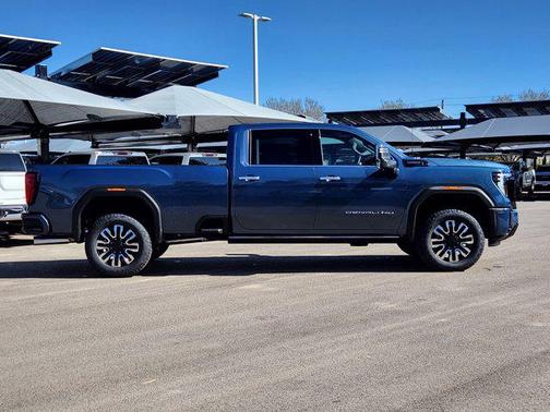 2025 GMC Sierra 3500 Denali