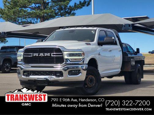 Bright White Clearcoat 2019 RAM 3500 Big Horn Crew Cab 4x4 8' Box