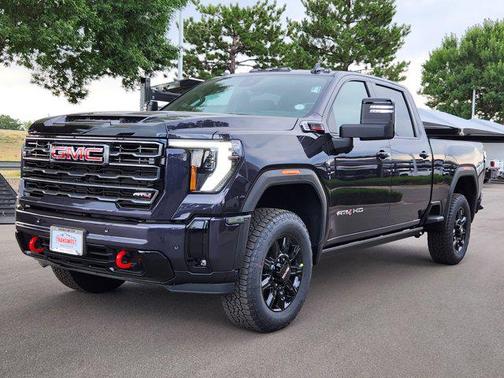 2025 GMC Sierra 2500 AT4