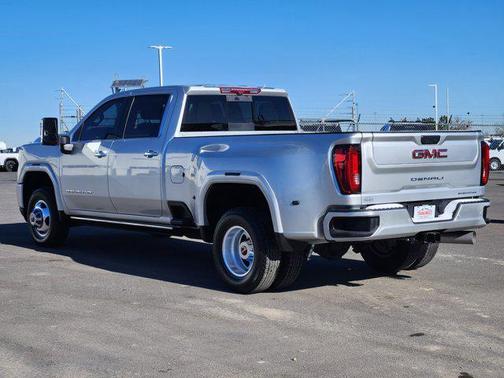 2023 GMC Sierra 3500 Denali