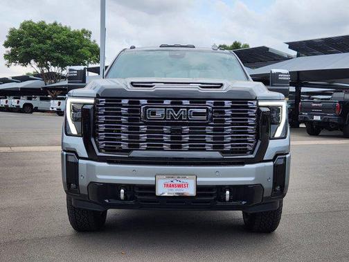 2025 GMC Sierra 3500 Denali