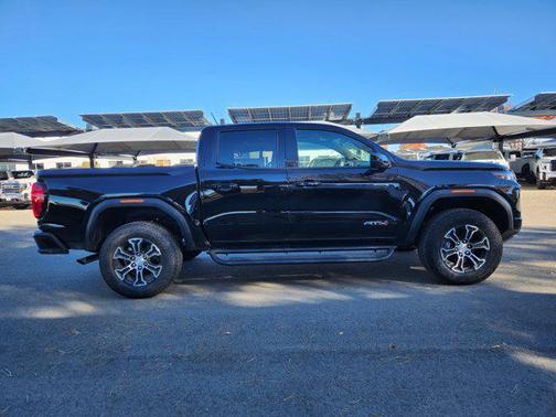 2025 GMC Canyon AT4