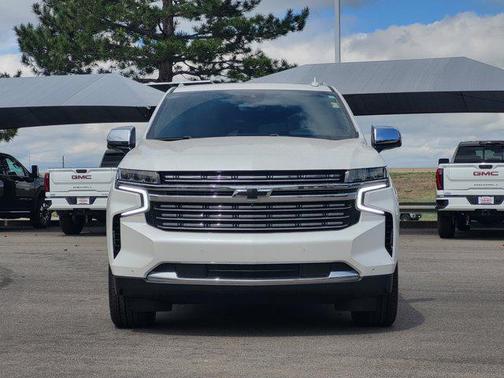 Iridescent Pearl Tricoat 2023 Chevrolet Tahoe Premier