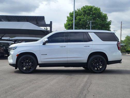 Iridescent Pearl Tricoat 2023 Chevrolet Tahoe Premier