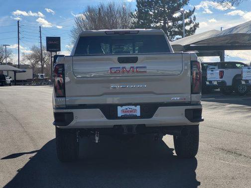 2026 GMC Sierra 2500 AT4