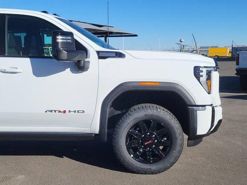 2026 GMC Sierra 2500 AT4