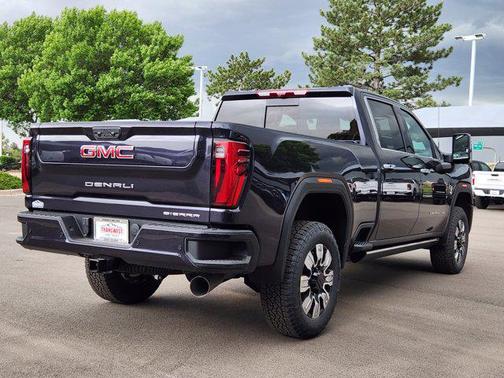 2025 GMC Sierra 2500 Denali