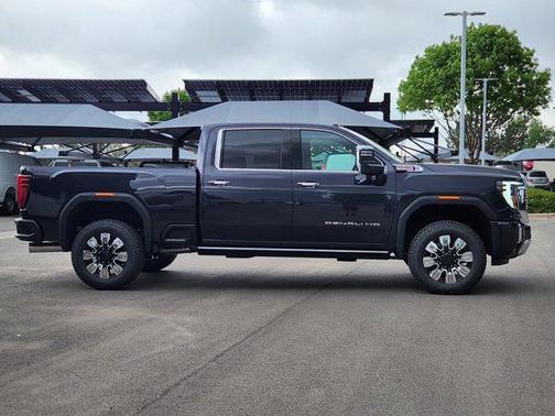 2025 GMC Sierra 2500 Denali