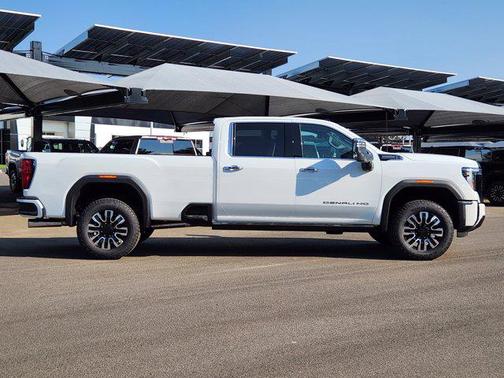 2025 GMC Sierra 3500 Denali