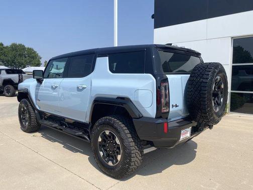 2024 GMC HUMMER EV SUV 2X