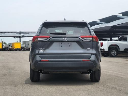 Magnetic Gray Metallic 2020 Toyota RAV4 XLE