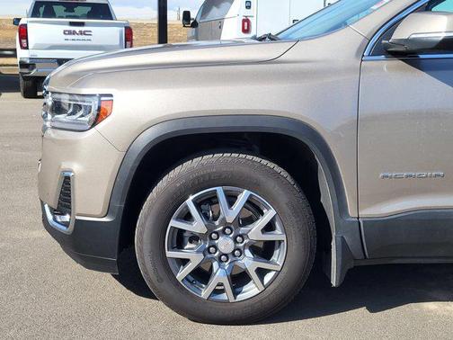 2023 GMC Acadia AWD SLT