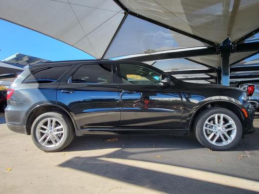 DB Black Clearcoat 2024 Dodge Durango GT Plus