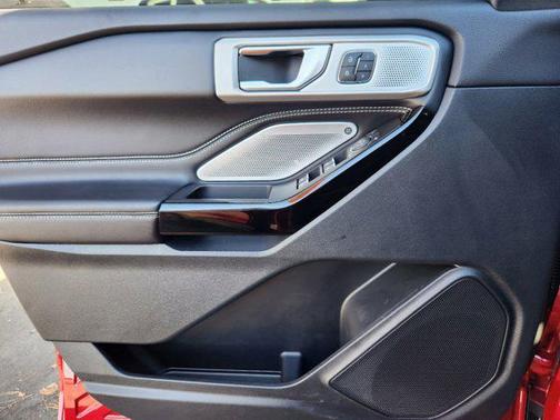 Rapid Red Metallic Tinted Clearcoat 2021 Ford Explorer ST