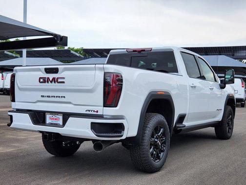 2025 GMC Sierra 2500 AT4